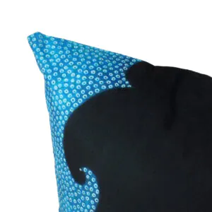 Cushion model: FEMININE-ART-G-03