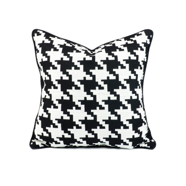 Cushion model: Houndstooth-C-01
