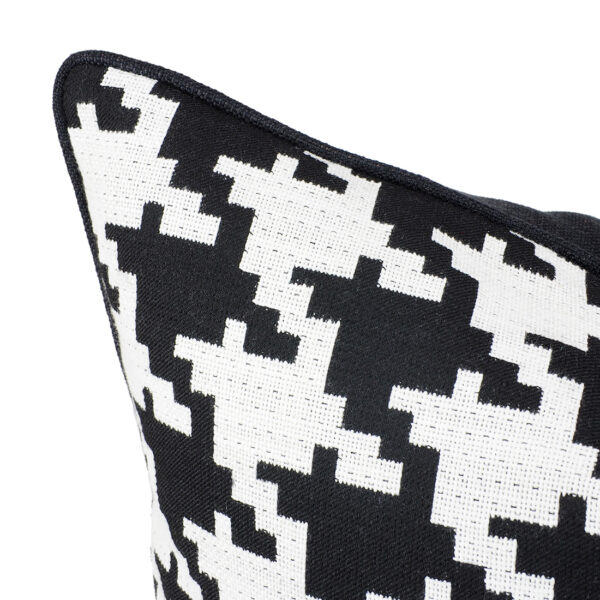 Cushion model: Houndstooth-C-03