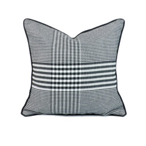 Cushion model: Houndstooth-D-01