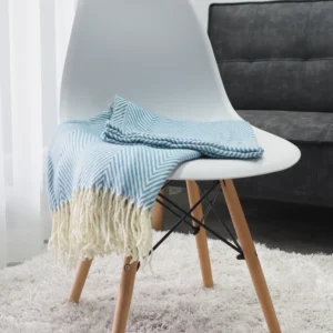 Throw blanket model: Sky Blue