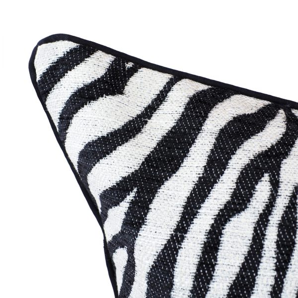 Cushion model: ZEBBRA-01
