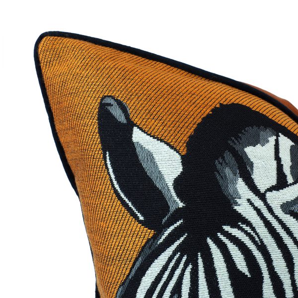 Cushion model: ZEELAND-01