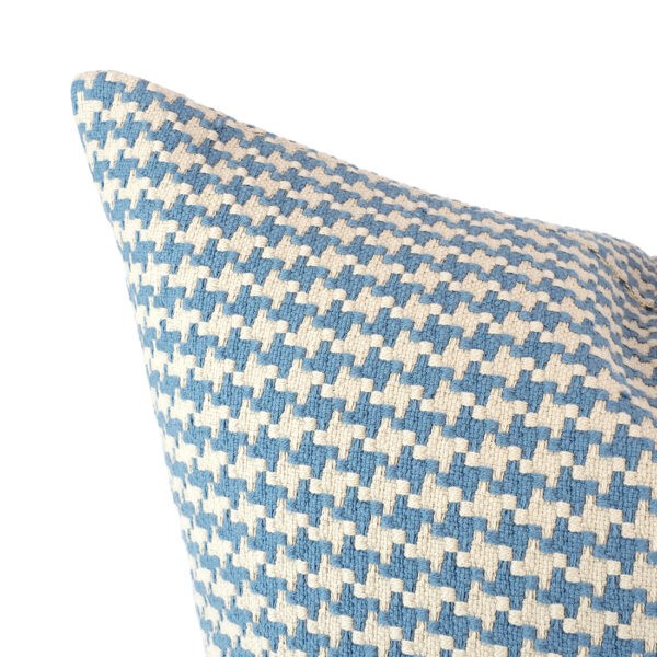 หมอนอิง รุ่น HOUNDSTOOTH-Blue-50x50-03