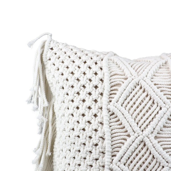 Cushion model: Boho-Boutique-Bracelet-03