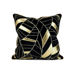Cushion model: Luxury-Black-Golden-Tails-01