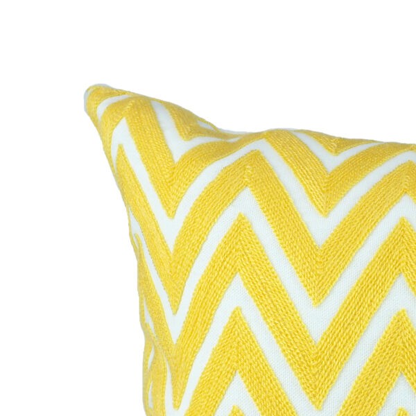 Cushion model: Yellow-Seek-03