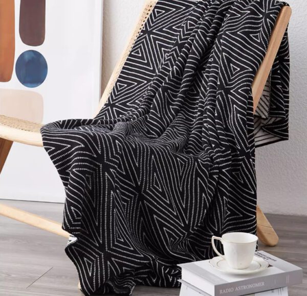 Throws Blanket - Madison - Black & White-01
