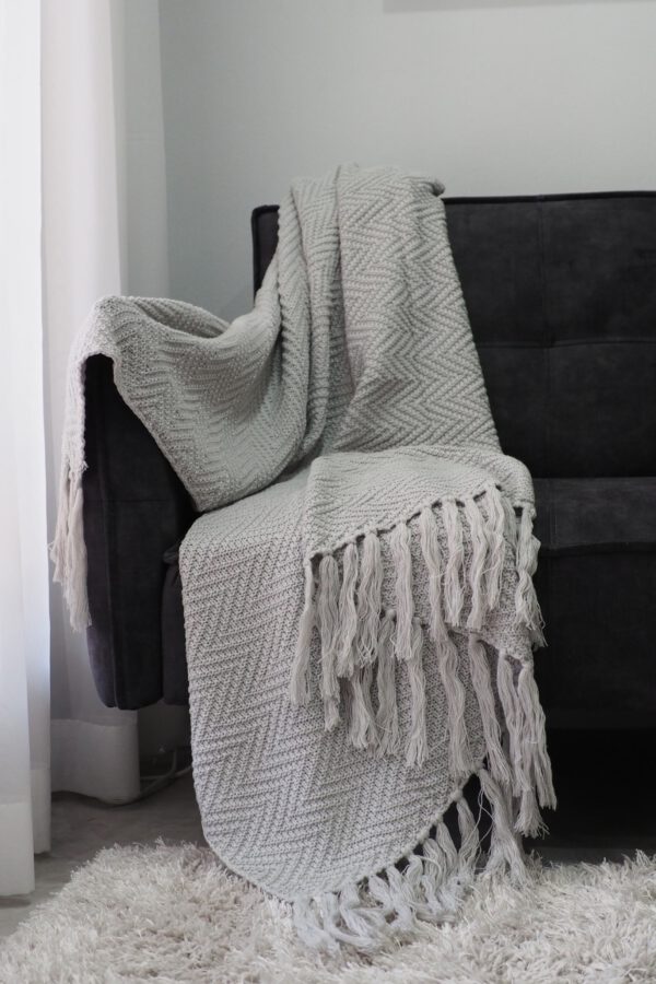 Throws Blanket - Zigzag Light Grey